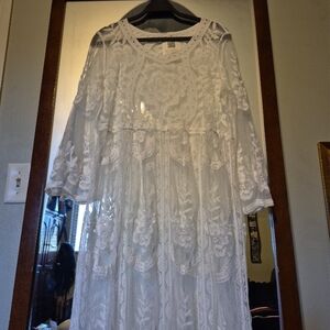 Elegant White Lace Dress